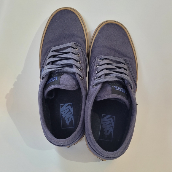 SHOES 2/$40 Vans Old Skool - Picture 4 of 5